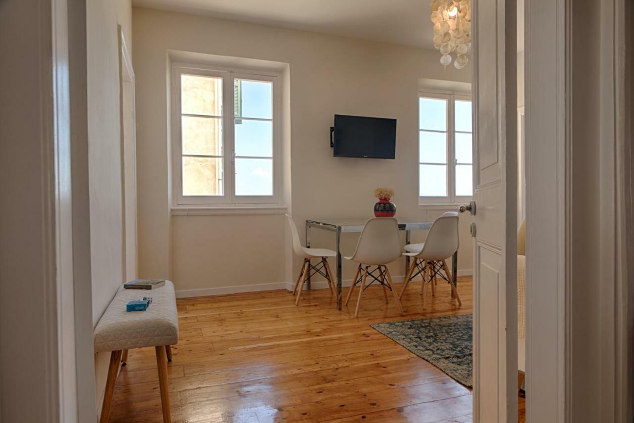 Serene Sea View Apartment In Corfu Old Town Extérieur photo